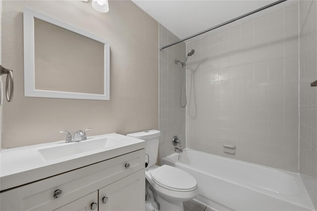 For Sale: $225,000 (3 beds, 2 baths, 1400 Square Feet)