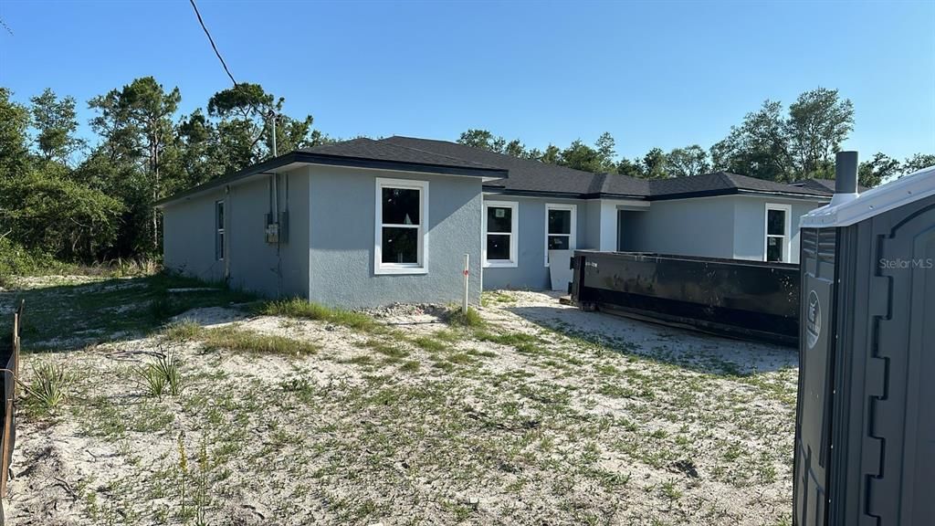 For Sale: $307,000 (6 beds, 0 baths, 2324 Square Feet)
