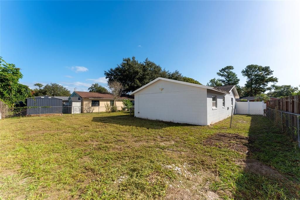 For Sale: $310,000 (3 beds, 2 baths, 1050 Square Feet)