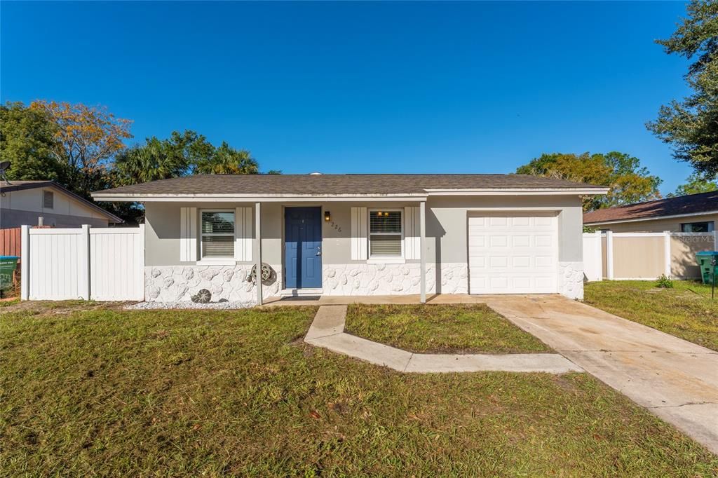 For Sale: $310,000 (3 beds, 2 baths, 1050 Square Feet)