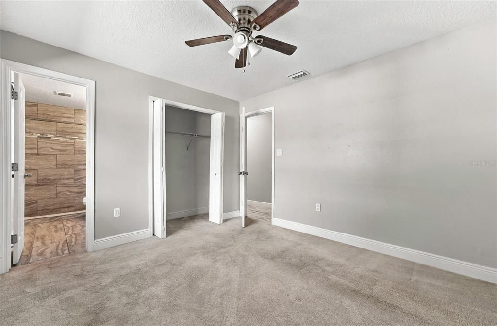 For Sale: $310,000 (3 beds, 2 baths, 1050 Square Feet)