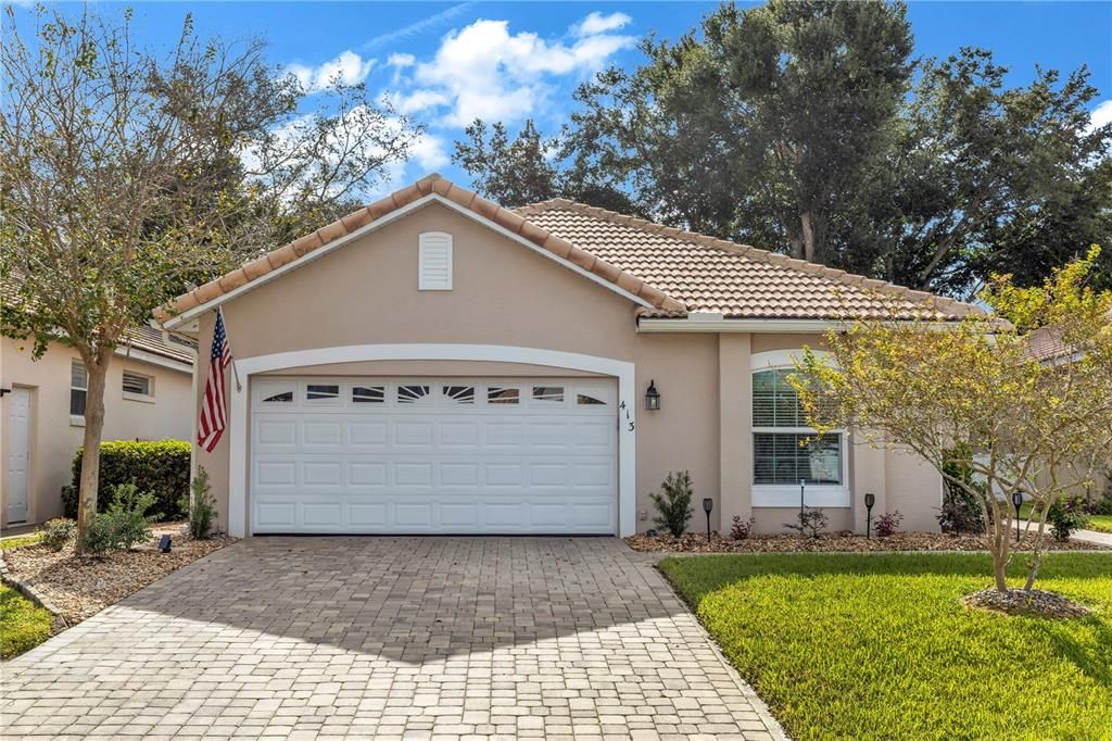 For Sale: $389,999 (3 beds, 2 baths, 1719 Square Feet)