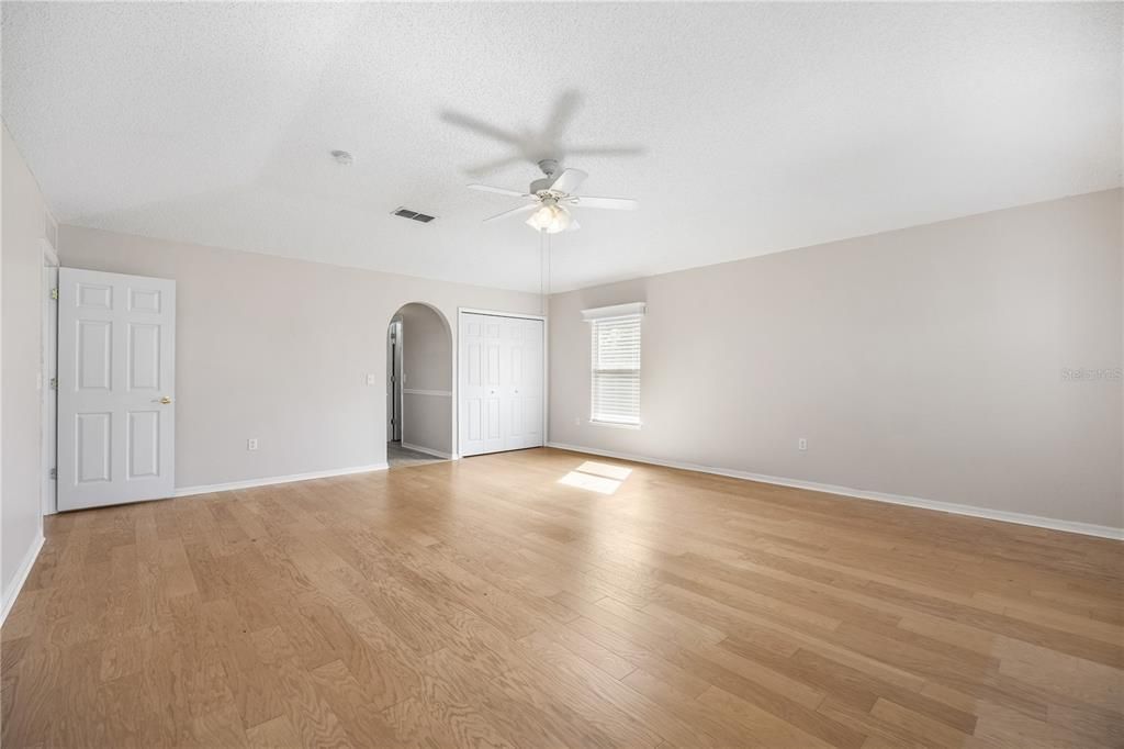 For Sale: $415,000 (4 beds, 3 baths, 3016 Square Feet)