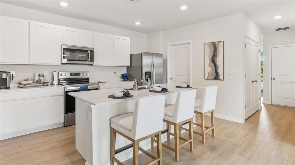For Sale: $273,480 (3 beds, 2 baths, 1543 Square Feet)