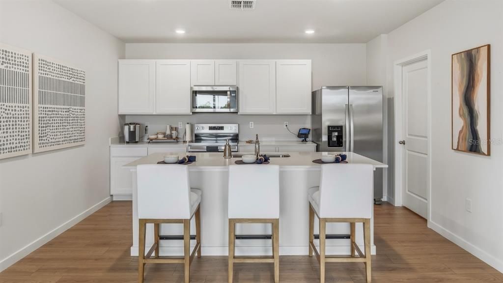 For Sale: $273,480 (3 beds, 2 baths, 1543 Square Feet)