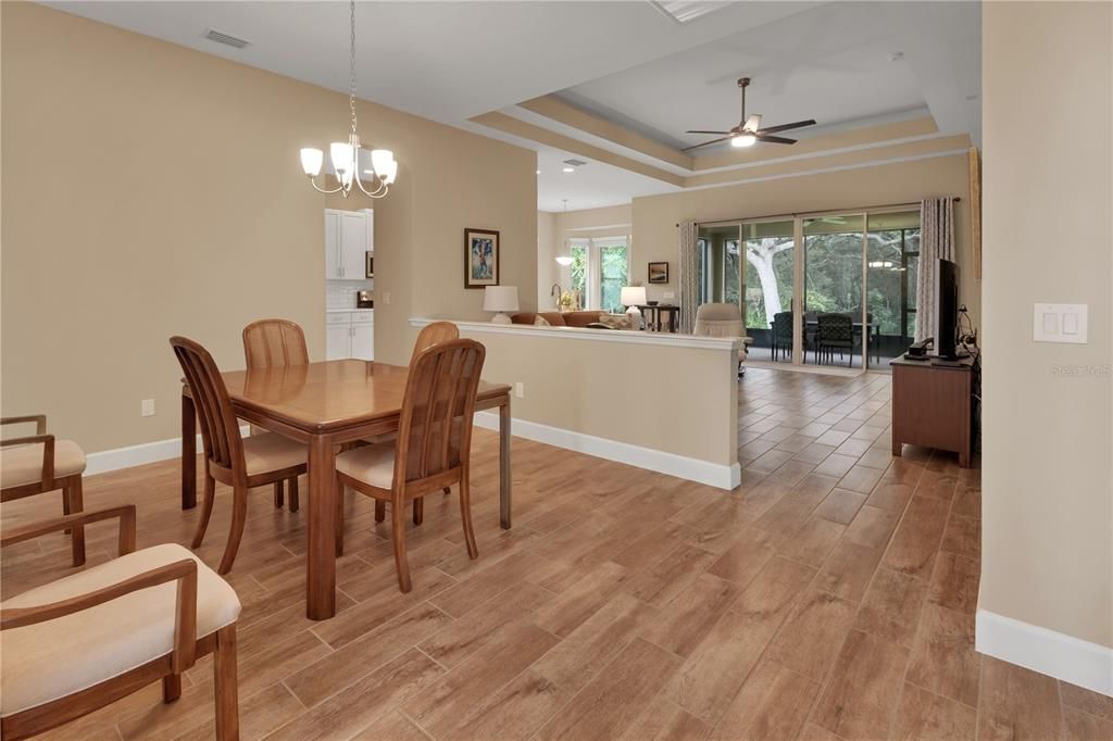 For Sale: $415,000 (3 beds, 2 baths, 1904 Square Feet)