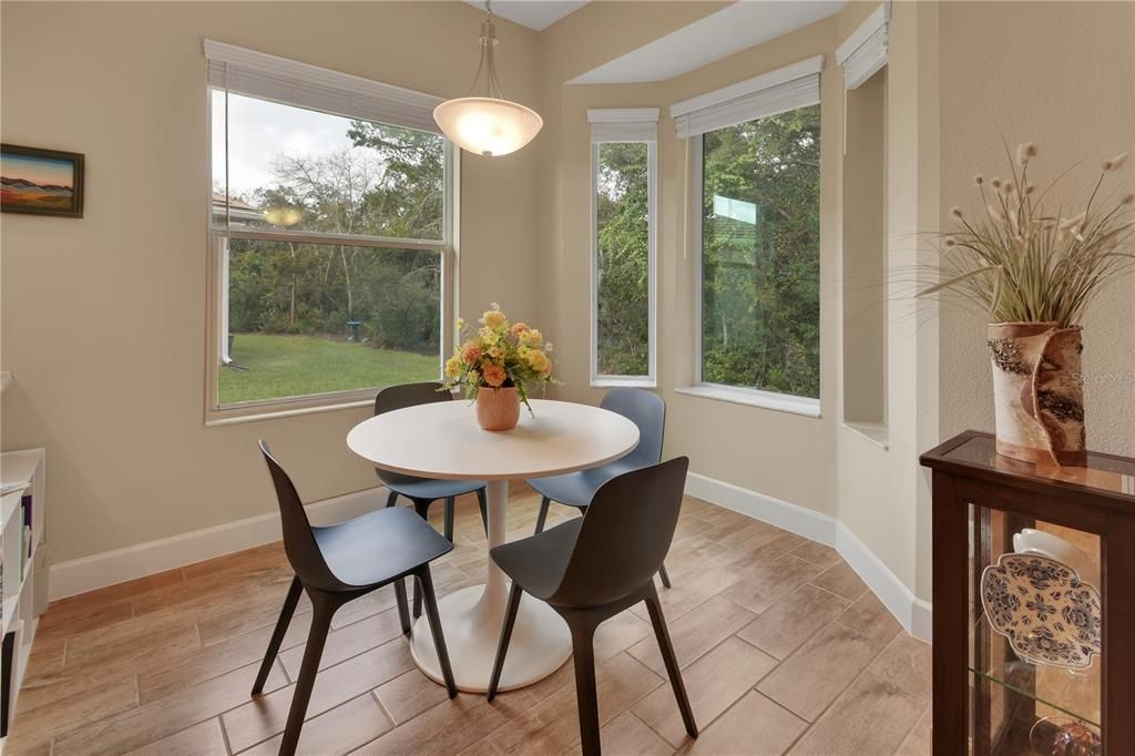 For Sale: $415,000 (3 beds, 2 baths, 1904 Square Feet)