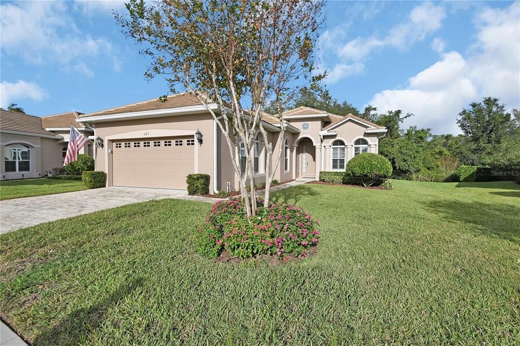 For Sale: $415,000 (3 beds, 2 baths, 1904 Square Feet)