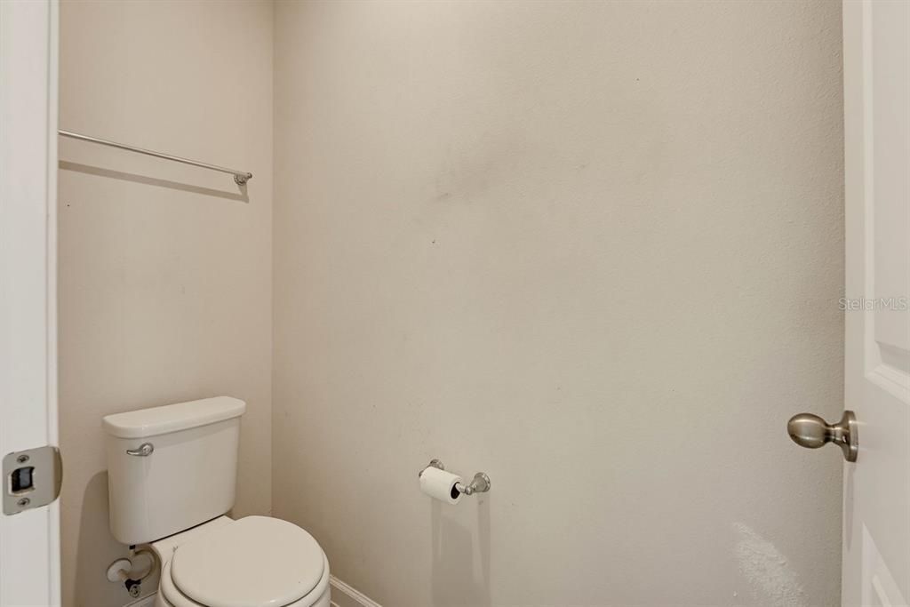 For Sale: $319,000 (3 beds, 2 baths, 1494 Square Feet)