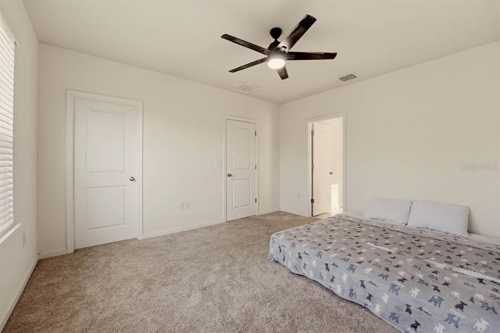 For Sale: $319,000 (3 beds, 2 baths, 1494 Square Feet)