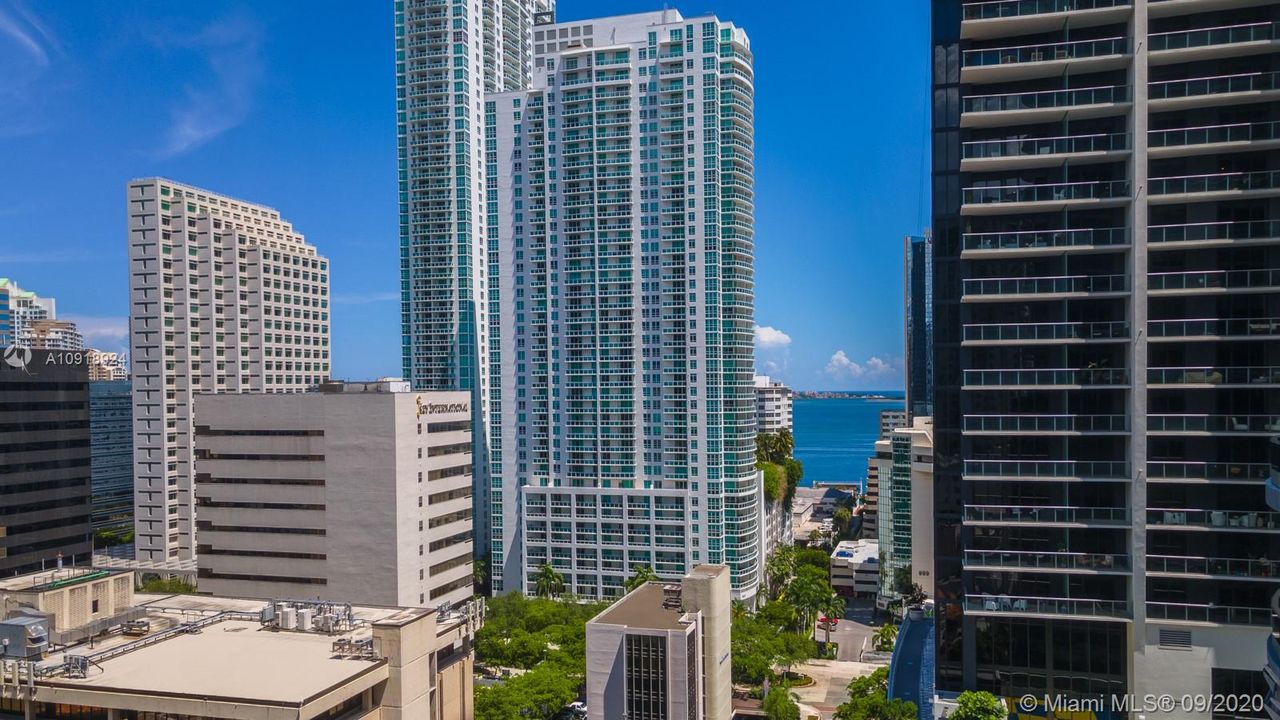 Plaza on Brickell West Tower