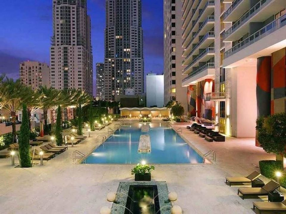 50 Biscayne