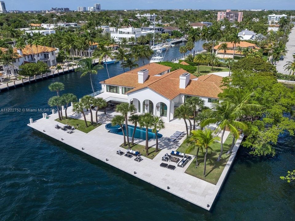Las Olas Isles