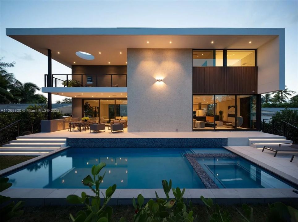 New and Pre-Construction Homes in Miami