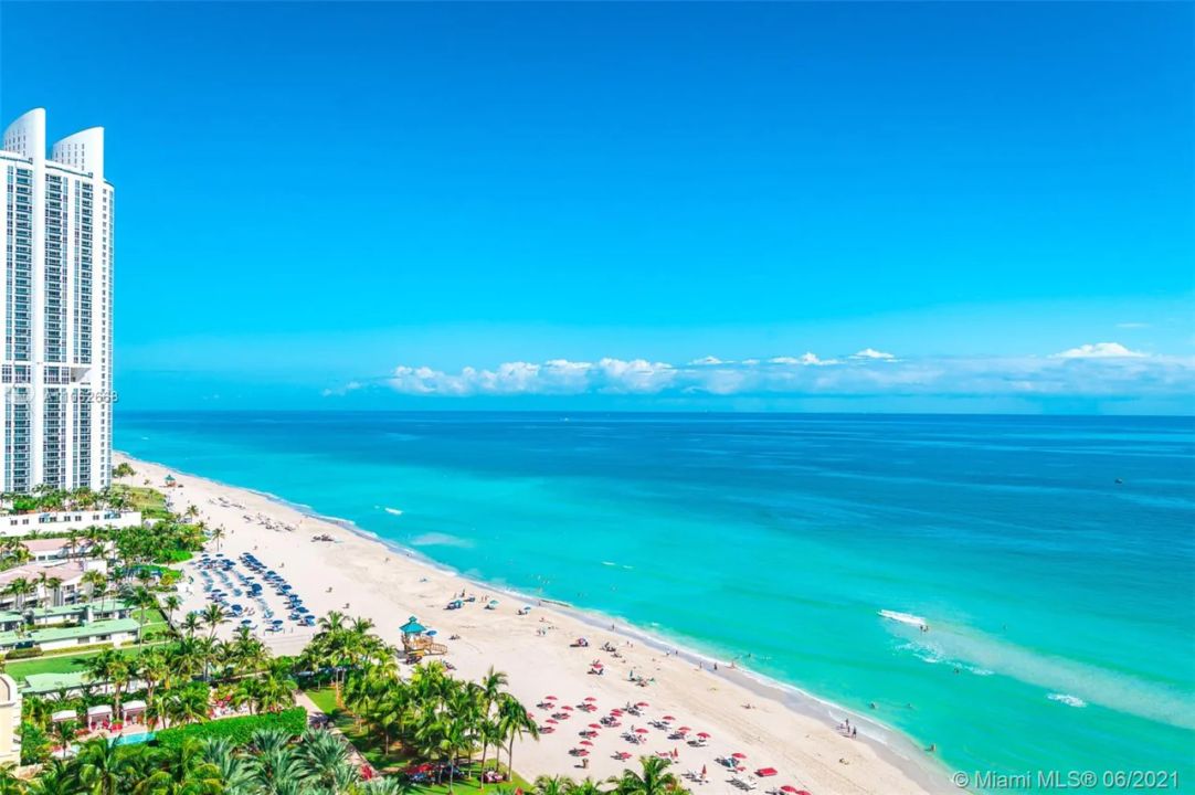 Mansions at Acqualina
