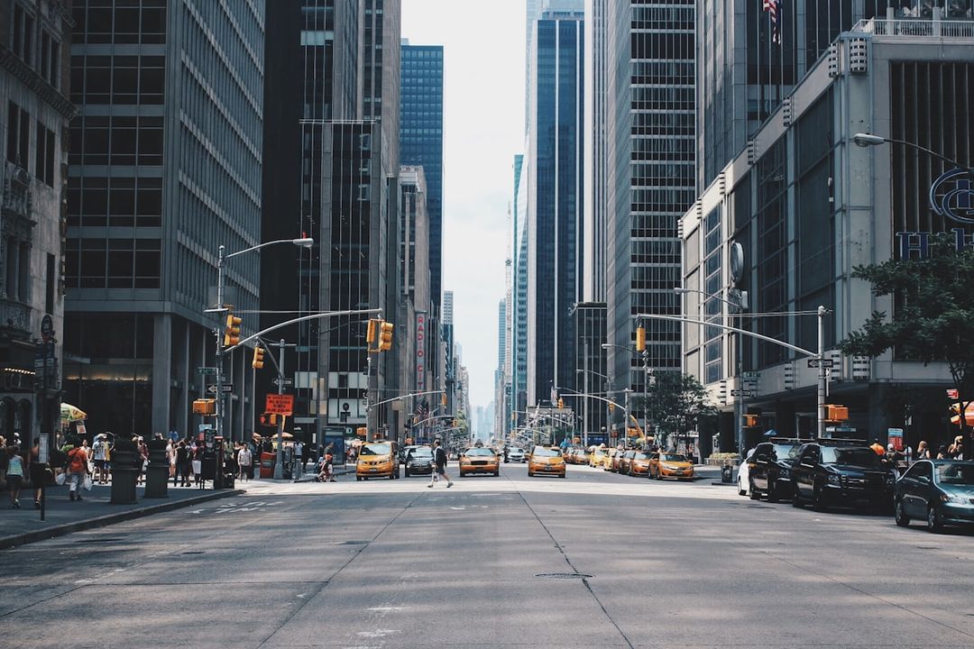 Moving to Miami from Los Angeles: The Complete 2026 Guide