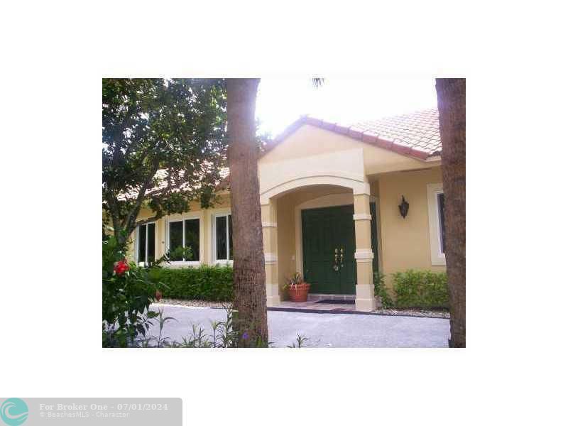 Active With Contract: $3,900 (4 beds, 3 baths, 3039 Square Feet)