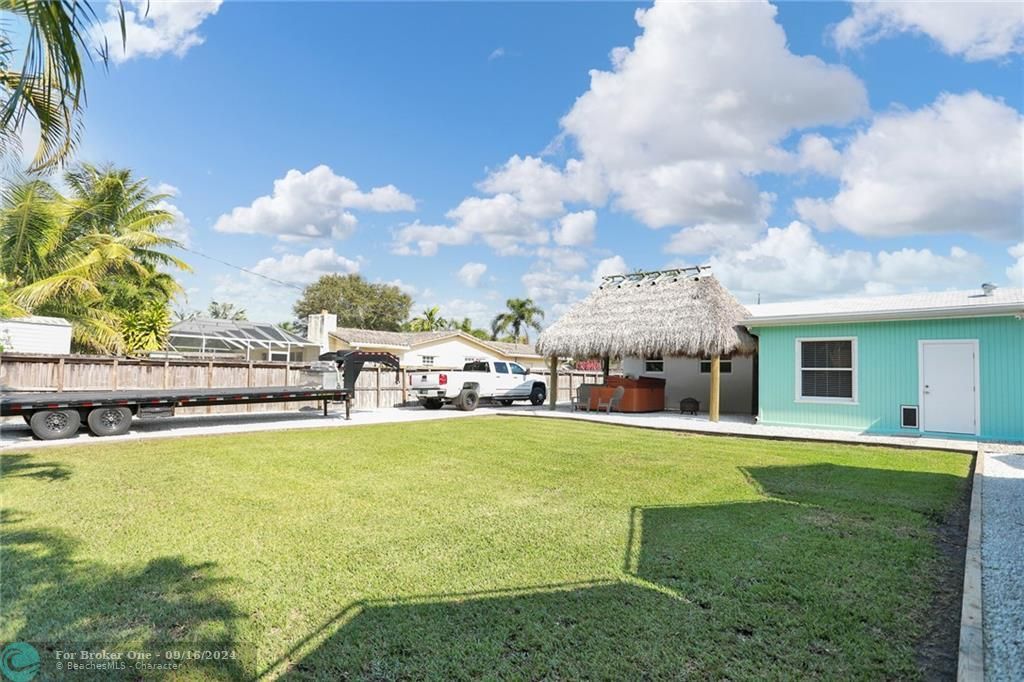 Recently Sold: $425,000 (3 beds, 2 baths, 2151 Square Feet)