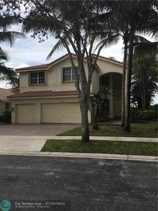 Active With Contract: $3,400 (5 beds, 3 baths, 3854 Square Feet)