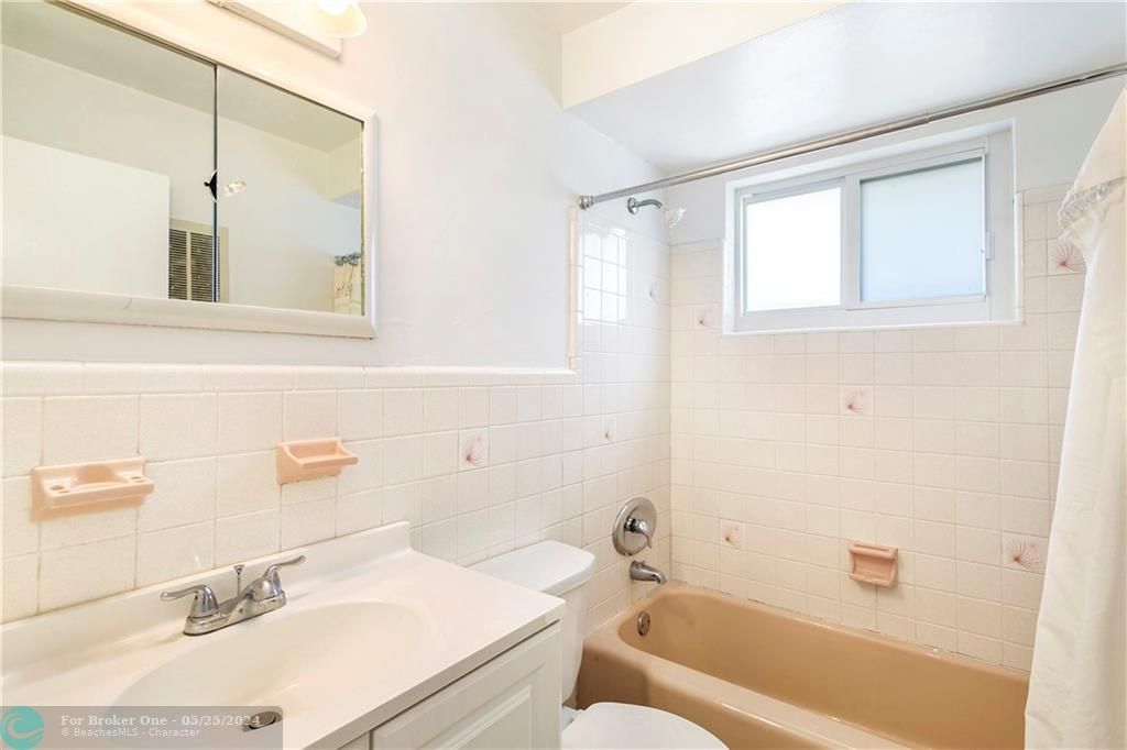最近租的: $699,323 (0 贝兹, 0 浴室, 3640 平方英尺)