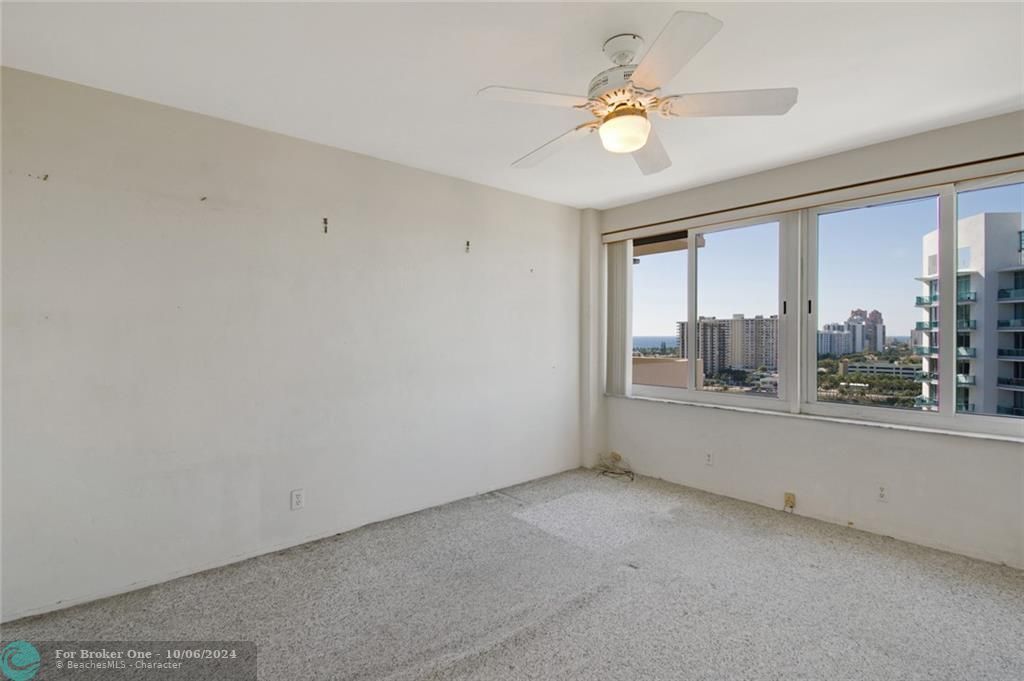 Recently Sold: $250,000 (2 beds, 2 baths, 1103 Square Feet)