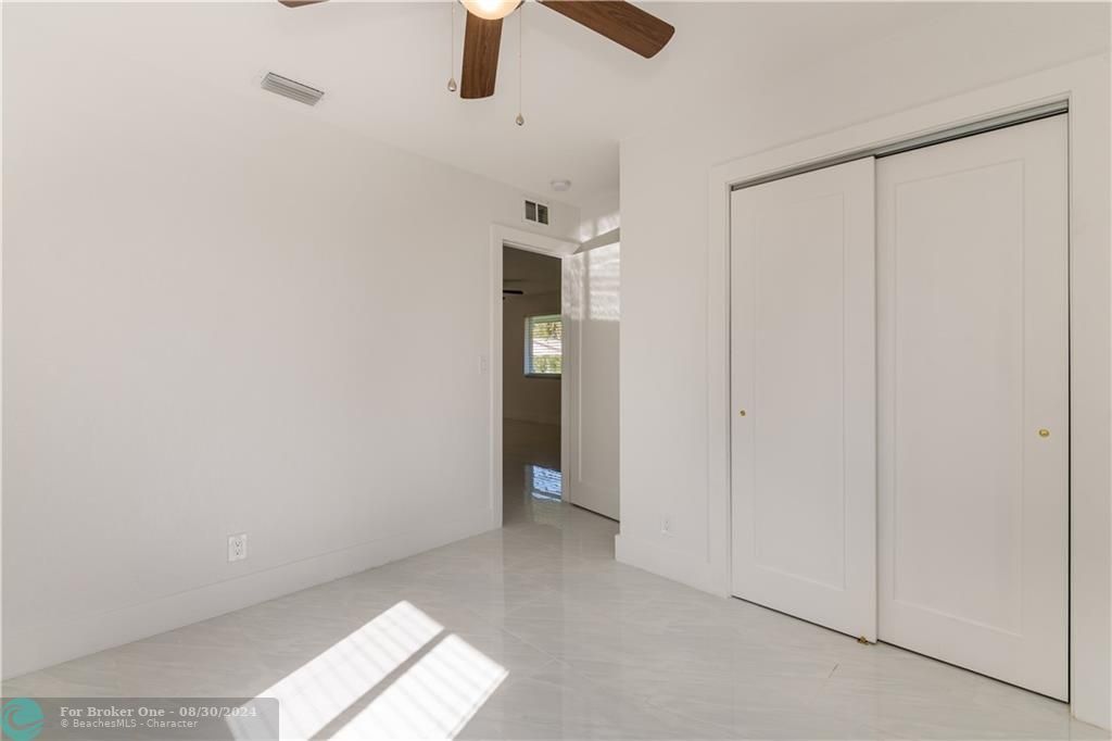 Recently Sold: $1,550 (2 beds, 1 baths, 1560 Square Feet)