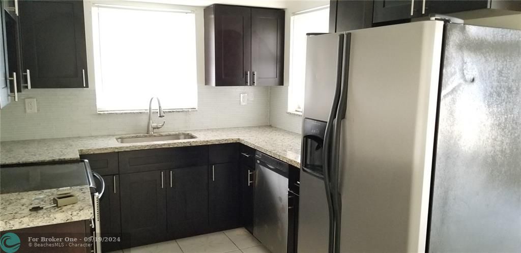 Recently Rented: $1,695 (2 beds, 2 baths, 1112 Square Feet)