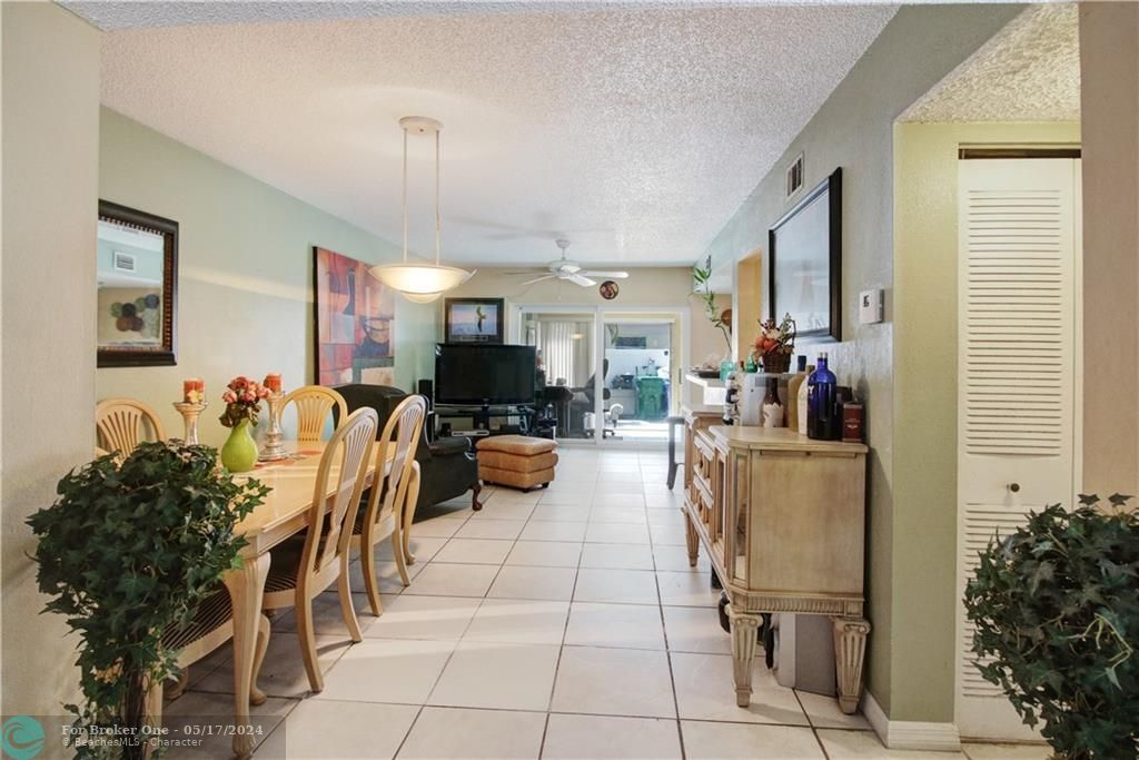 Recently Sold: $220,000 (3 beds, 2 baths, 1260 Square Feet)