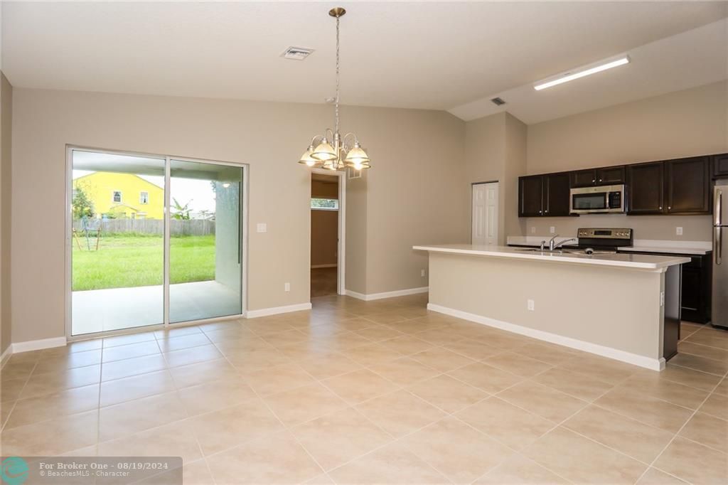 Active With Contract: $1,635 (4 beds, 2 baths, 1833 Square Feet)