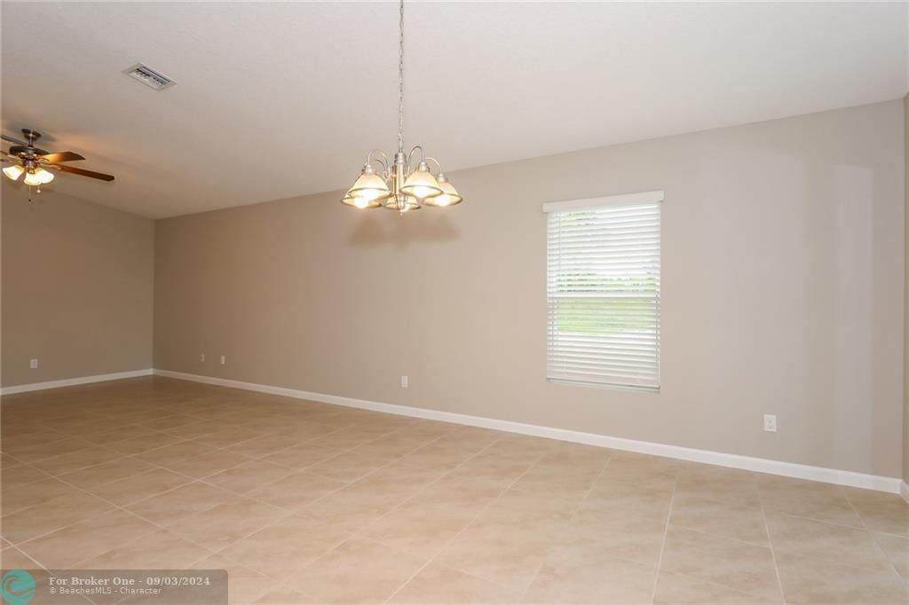 Active With Contract: $1,635 (4 beds, 2 baths, 1833 Square Feet)