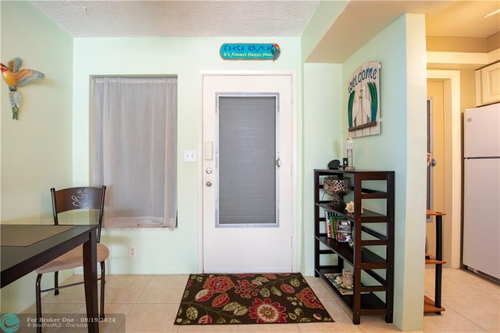 Recently Sold: $137,000 (1 beds, 1 baths, 608 Square Feet)