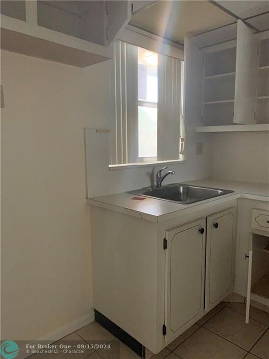 Recently Sold: $39,900 (1 beds, 1 baths, 640 Square Feet)