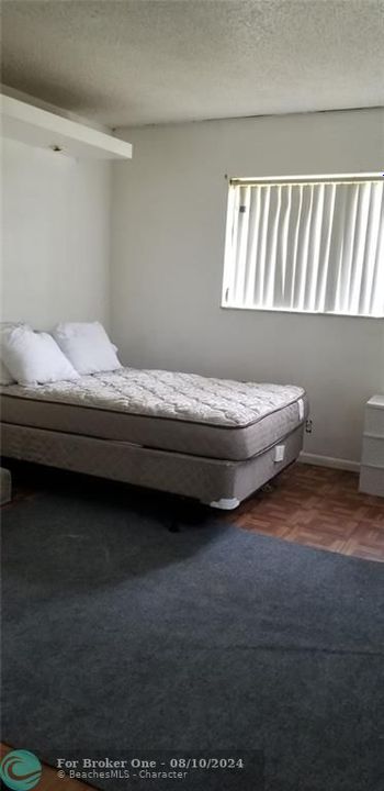 Vendido Recientemente: $800 (0 camas, 1 baños, 2295 Pies cuadrados)