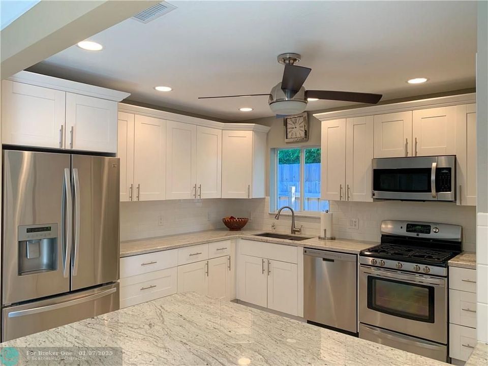 Recently Sold: $629,000 (3 beds, 2 baths, 1647 Square Feet)