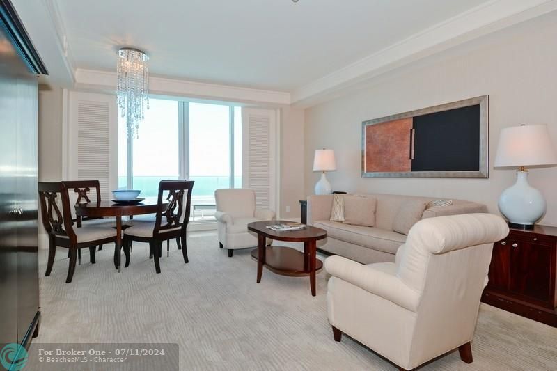 Recently Sold: $775,000 (1 beds, 1 baths, 995 Square Feet)