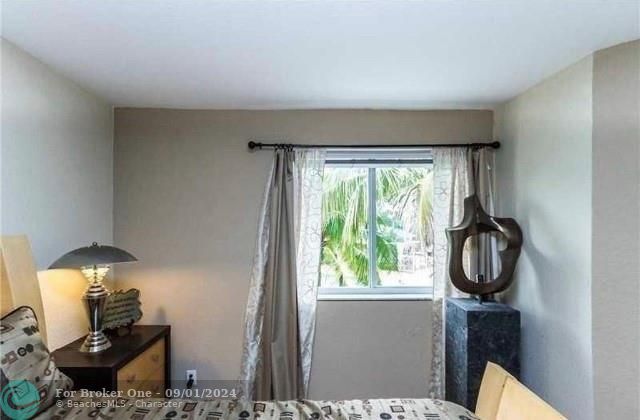 Active With Contract: $1,950 (2 beds, 2 baths, 0 Square Feet)