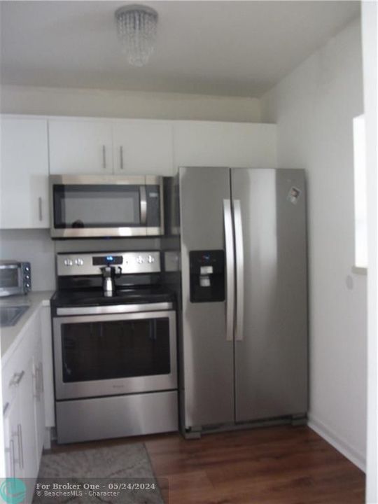 Recently Sold: $55,000 (1 beds, 1 baths, 708 Square Feet)