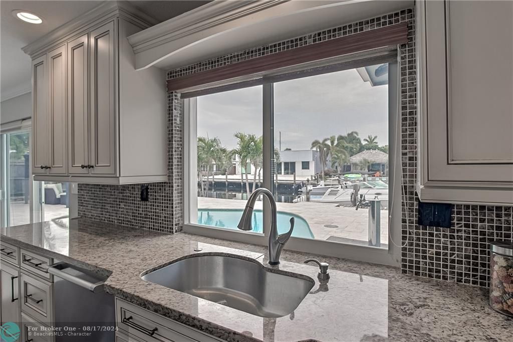 Recently Sold: $574,999 (2 beds, 2 baths, 1509 Square Feet)