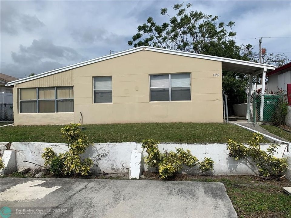 Recently Sold: $105,000 (3 beds, 1 baths, 836 Square Feet)