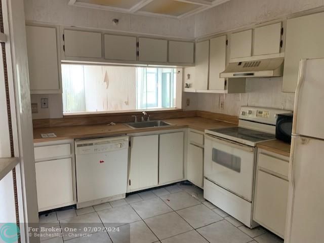 Recently Sold: $134,900 (2 beds, 2 baths, 1399 Square Feet)