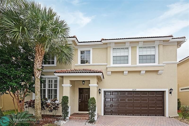 Recently Sold: $390,000 (3 beds, 2 baths, 2266 Square Feet)