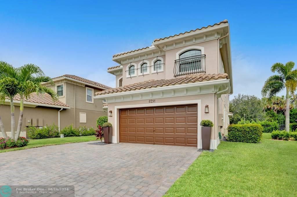 Recently Sold: $789,900 (5 beds, 4 baths, 3159 Square Feet)