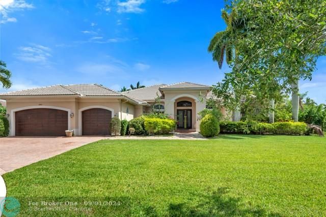 Recently Sold: $860,000 (5 beds, 4 baths, 3567 Square Feet)