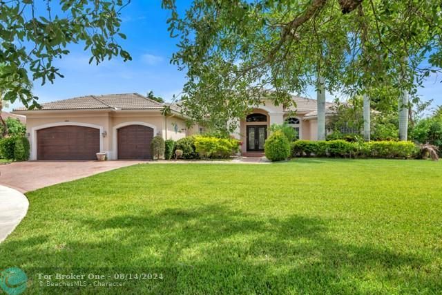 Recently Sold: $860,000 (5 beds, 4 baths, 3567 Square Feet)