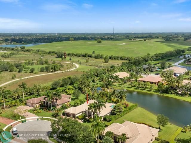 Recently Sold: $860,000 (5 beds, 4 baths, 3567 Square Feet)