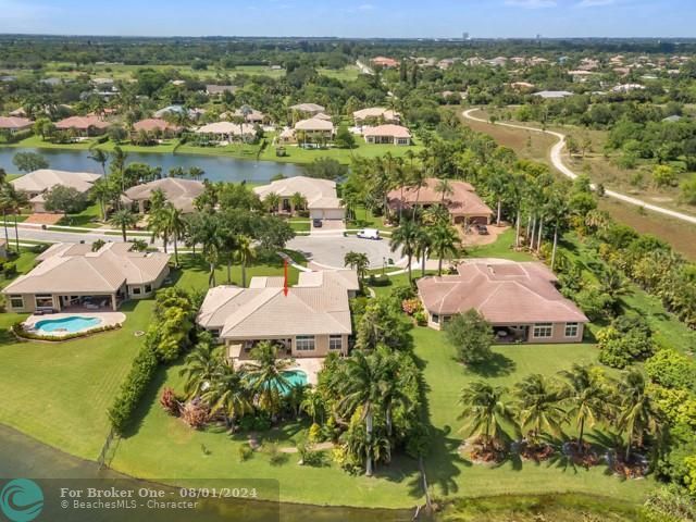 Recently Sold: $860,000 (5 beds, 4 baths, 3567 Square Feet)