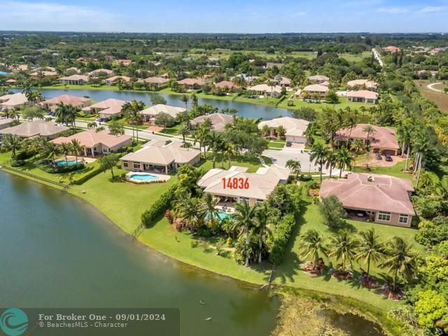 Recently Sold: $860,000 (5 beds, 4 baths, 3567 Square Feet)