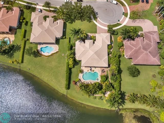 Recently Sold: $860,000 (5 beds, 4 baths, 3567 Square Feet)