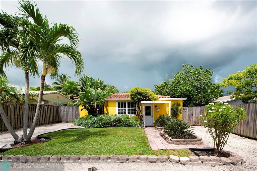 Recently Sold: $301,000 (3 beds, 2 baths, 1354 Square Feet)