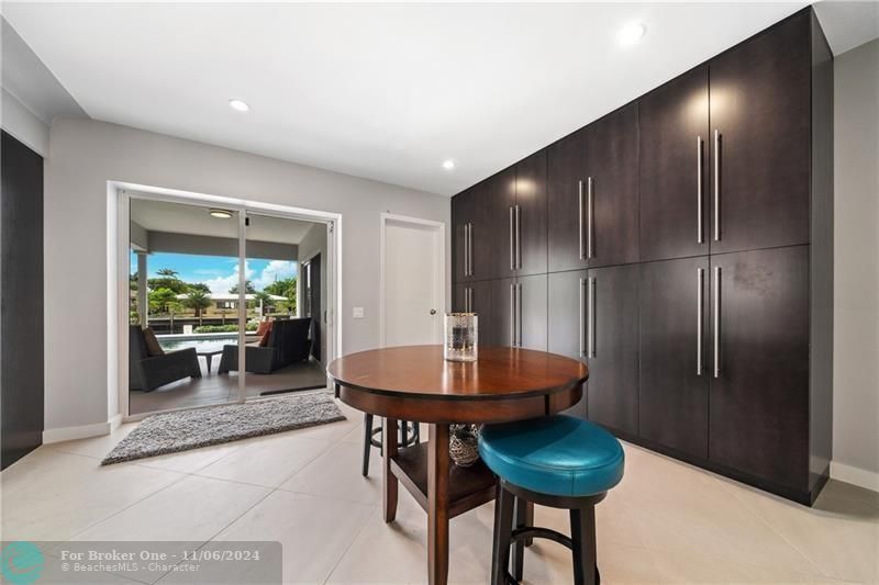 Recently Sold: $1,499,000 (3 beds, 2 baths, 2229 Square Feet)